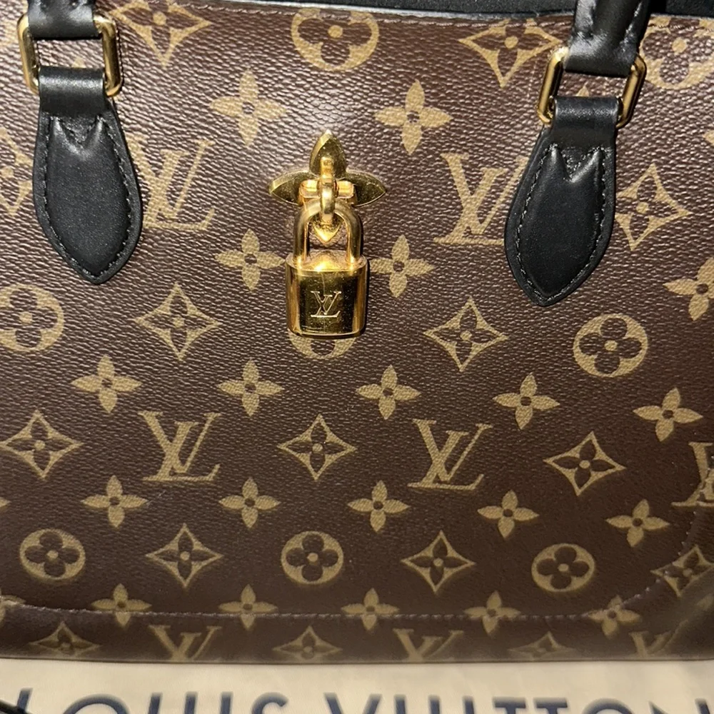 Louis Vuitton Flower Tote, In like New Condition. - Picture 2 of 8